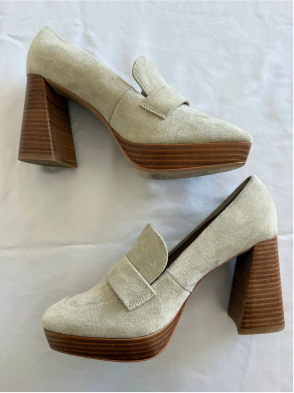 Women's Charles by Charles David Platform Heel loafers Size 8.5 Beige Brown